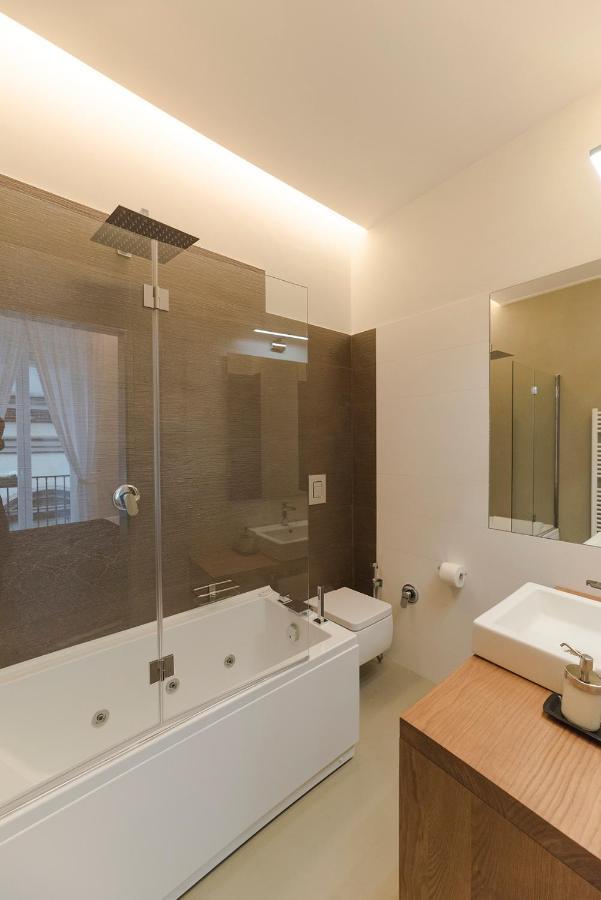 A Misura Duomo Rooms & Apartment - Ls Accommodations Nápoles Exterior foto