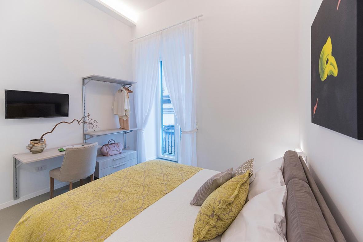 A Misura Duomo Rooms & Apartment - Ls Accommodations Nápoles Exterior foto