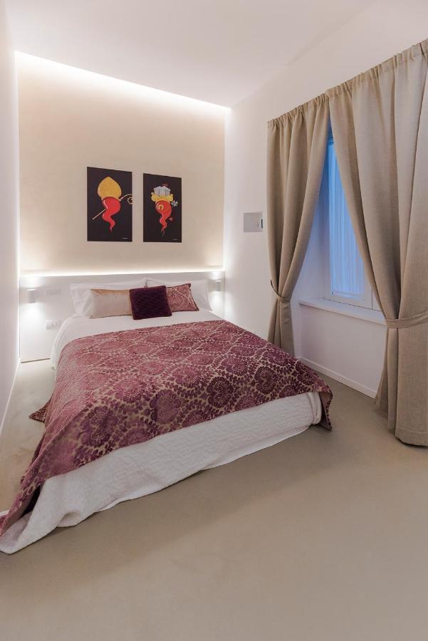A Misura Duomo Rooms & Apartment - Ls Accommodations Nápoles Exterior foto