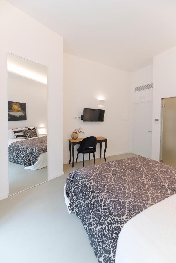 A Misura Duomo Rooms & Apartment - Ls Accommodations Nápoles Exterior foto